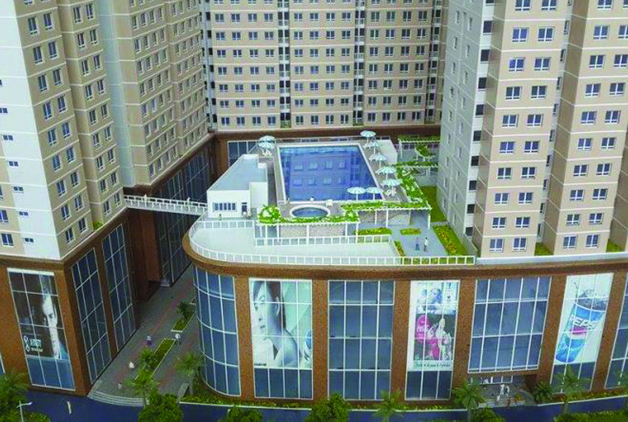 Hồ bơi tại The CBD Premium Home