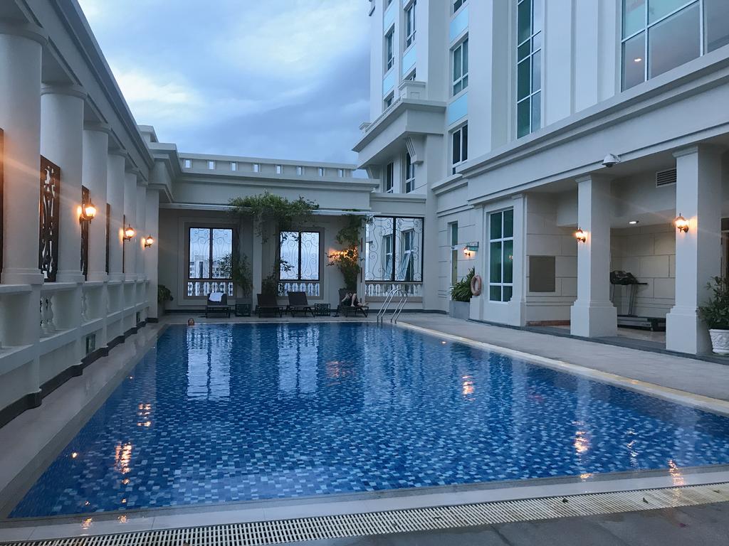 Hồ bơi dự án The Manor